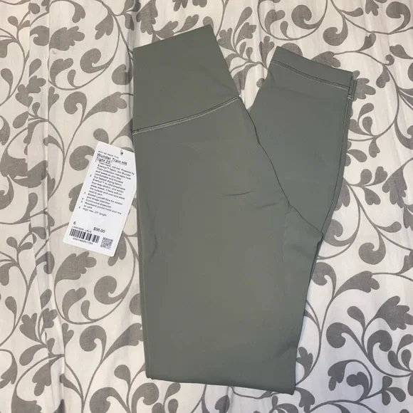 BRAND NEW Lululemon Wunder Train High-Rise Tight 25" - Picture 5 of 5